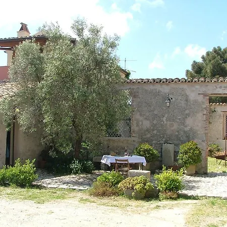 Vakantiehuis In Stilo With Garden *