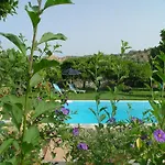 In Stilo With Garden Feriehus *